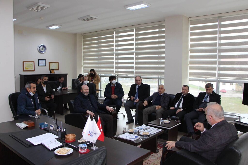 Iletisim Fakultesinde Gorev Degisimi