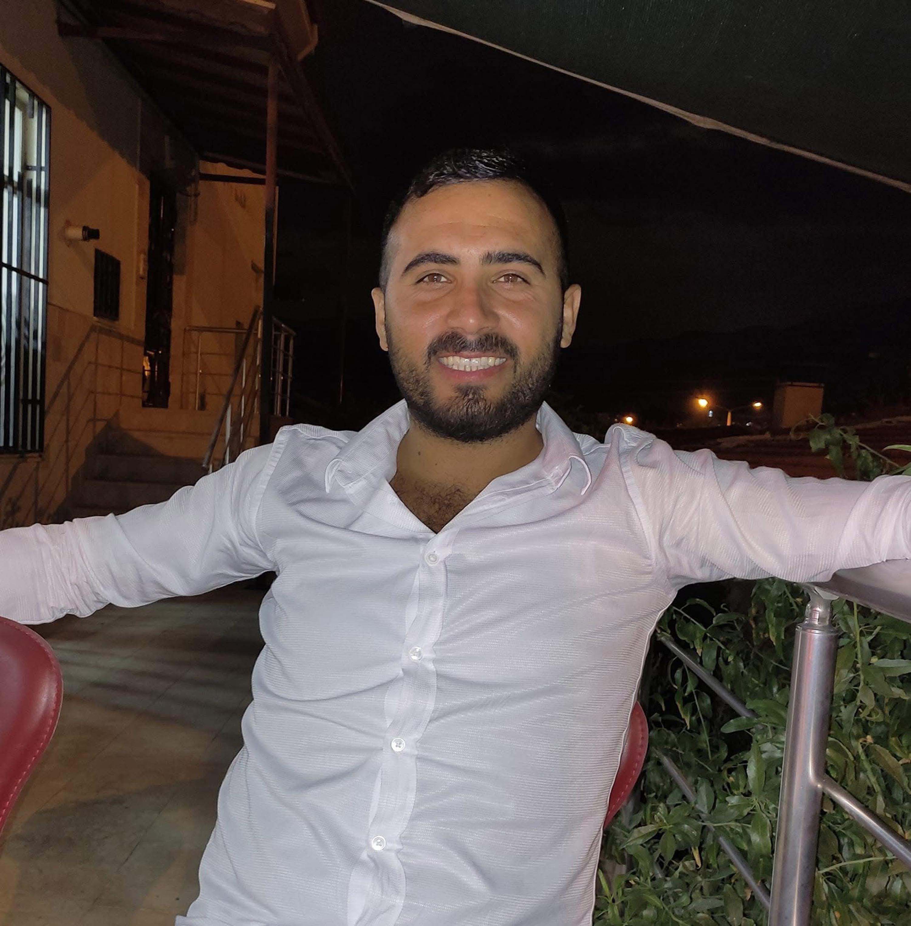 Kamyonetin önünü kesip pompalı tüfekle ateş açtı: 1 öl.