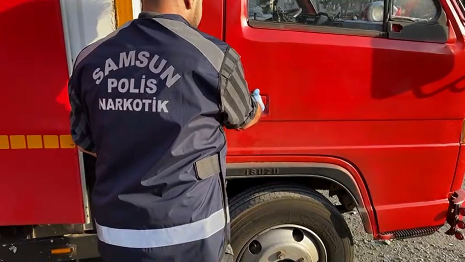 KAMYONETLE UYUSTURUCU TASIYAN 2 SUPHELIY 854399 253500