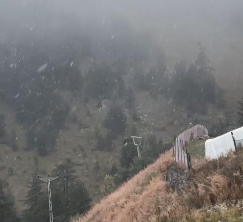 Kartalkaya’ya mevsimin ilk karı yağdı