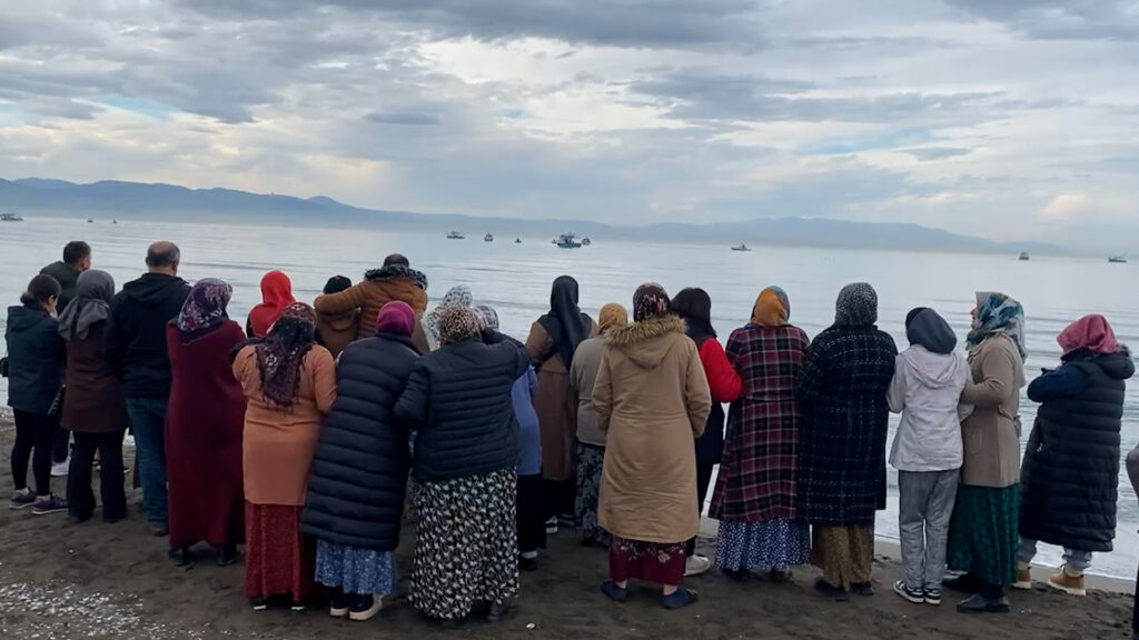 Samsun’daki kayıp amatör balıkçıları Karadeniz geri vermiyor! Yakınları sinir krizi geçirdi