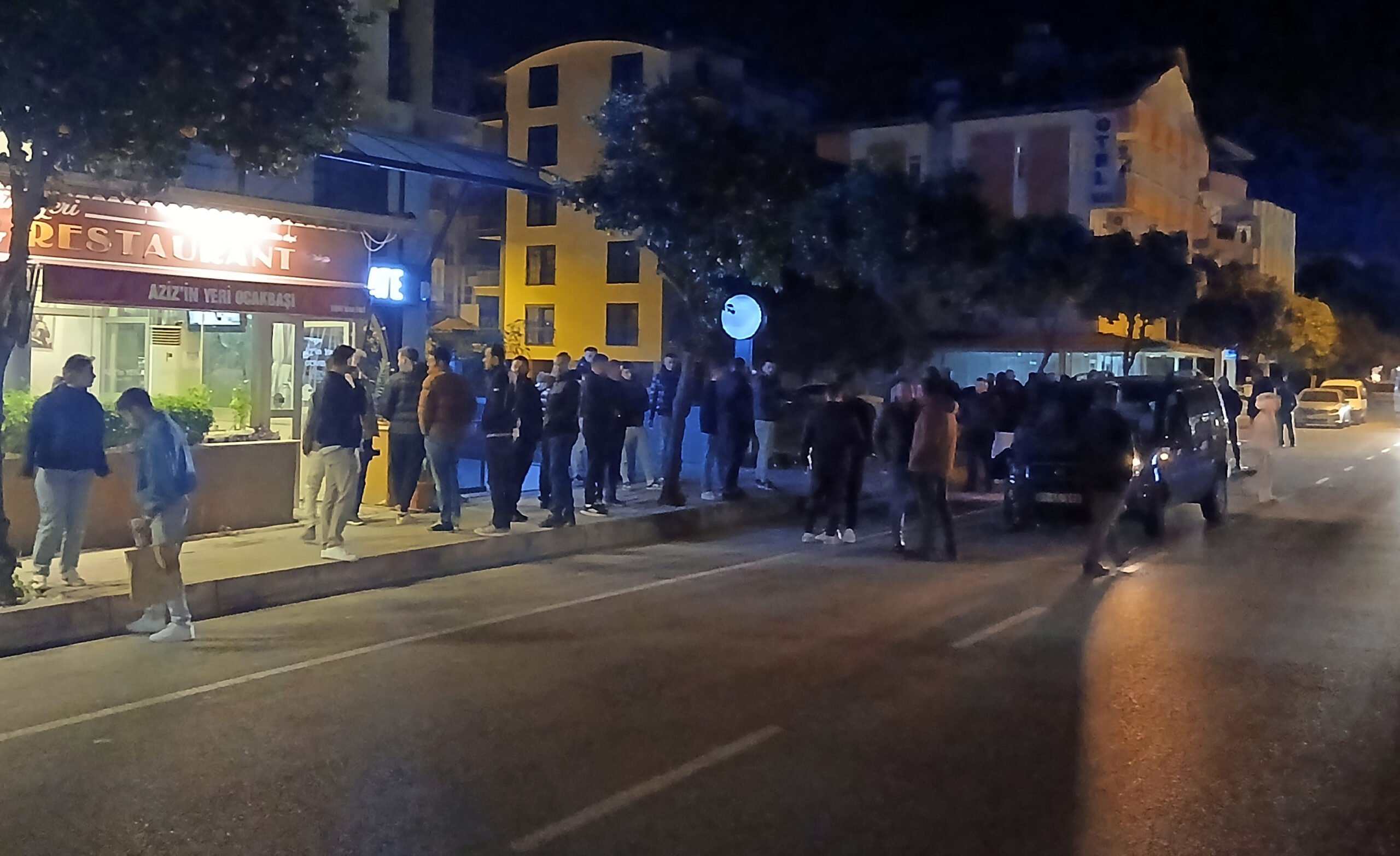 Kaza yaptıktan sonra tartıştığı restoran işletmecisini po