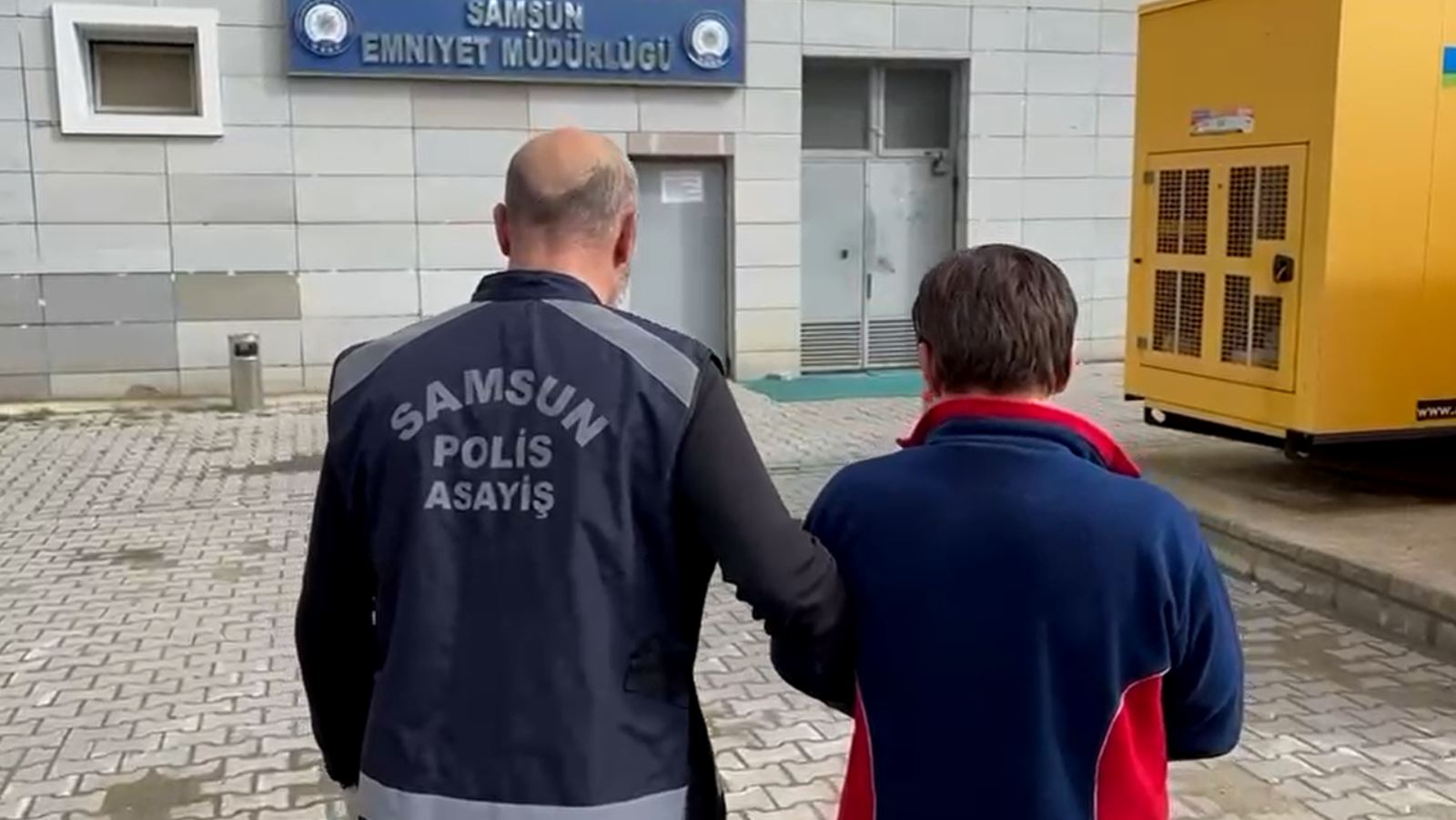 Kent dışından gelip keşfe çıkan hırsız, 2 evden 70 bin d