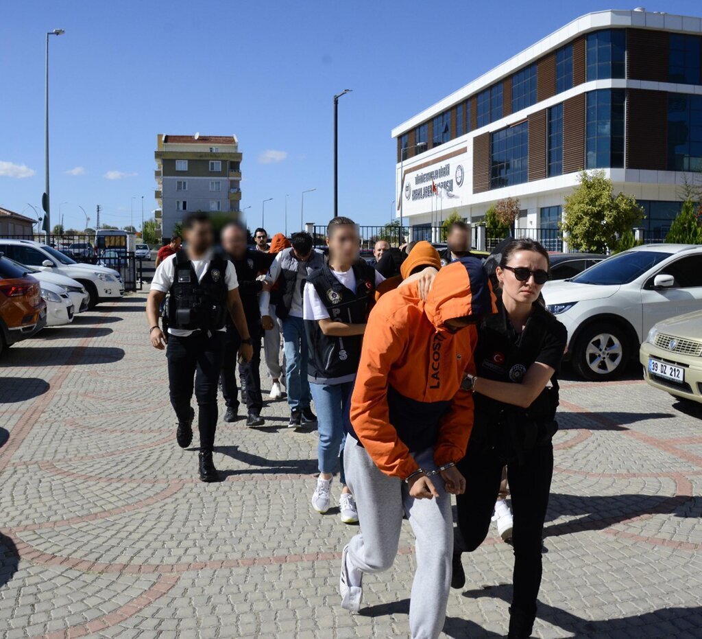 KIRKLARELI OGLUNU IHBAR ETTI UYUSTURUCU 359101 99084