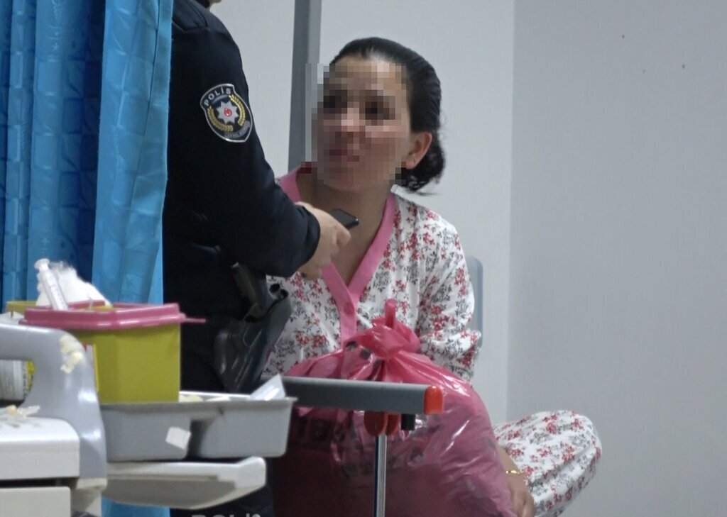 KOCASI TARAFINDAN ALDATILDIGINI DUSUNEN 435976 128655