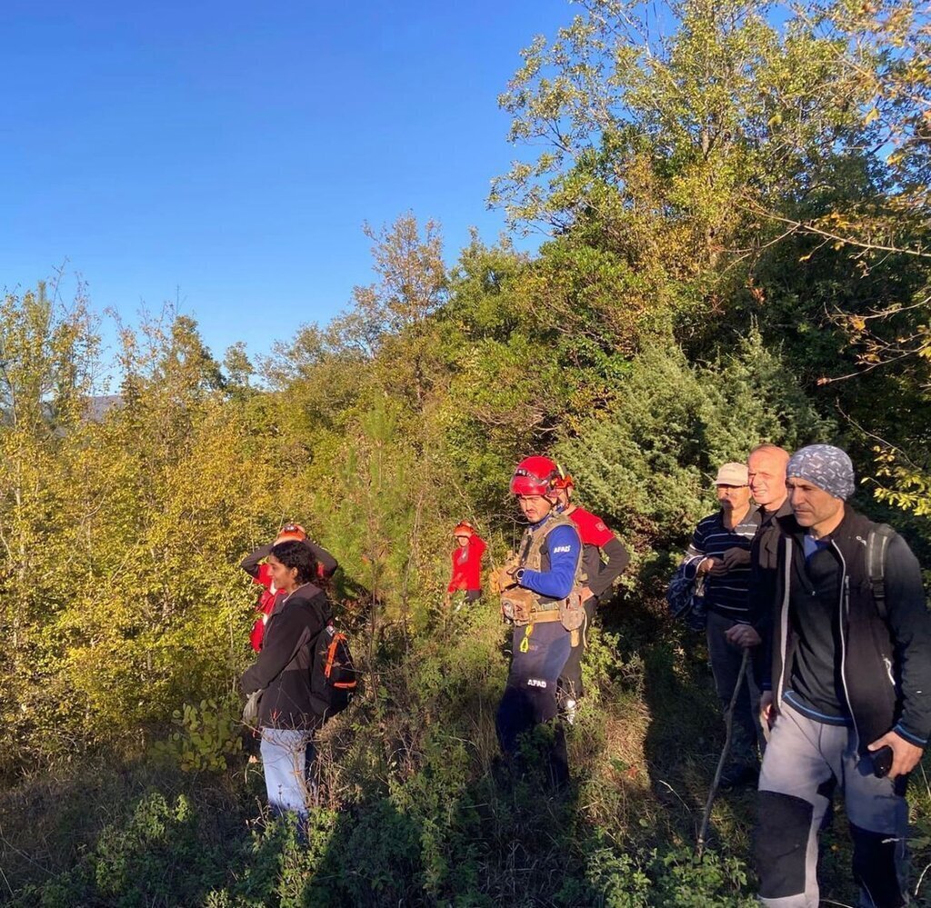 KOMSU ILCEYE ESEK SATIN ALMAYA GITTI 10 392408 108826