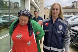 KOMSUSUNUN EVINDEN CALDIGI ALTINLARI KUY 938156 278578