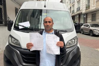 KREDI CEKIP SIFIR ALDIGI SERVIS MINIBUSU 1045095 310130