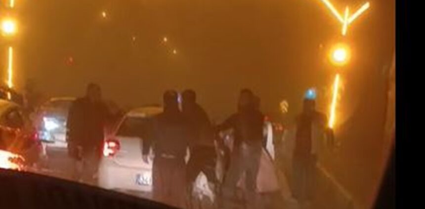 MARDINDE TRAFIKTE YOL VERME KAVGASI KAM 1063932 315682 e1765807079554