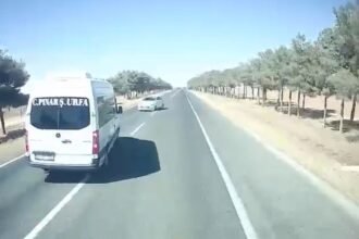 MINIBUSLE OTOMOBILIN CARPISTIGI 1 KISIN 943603 280248