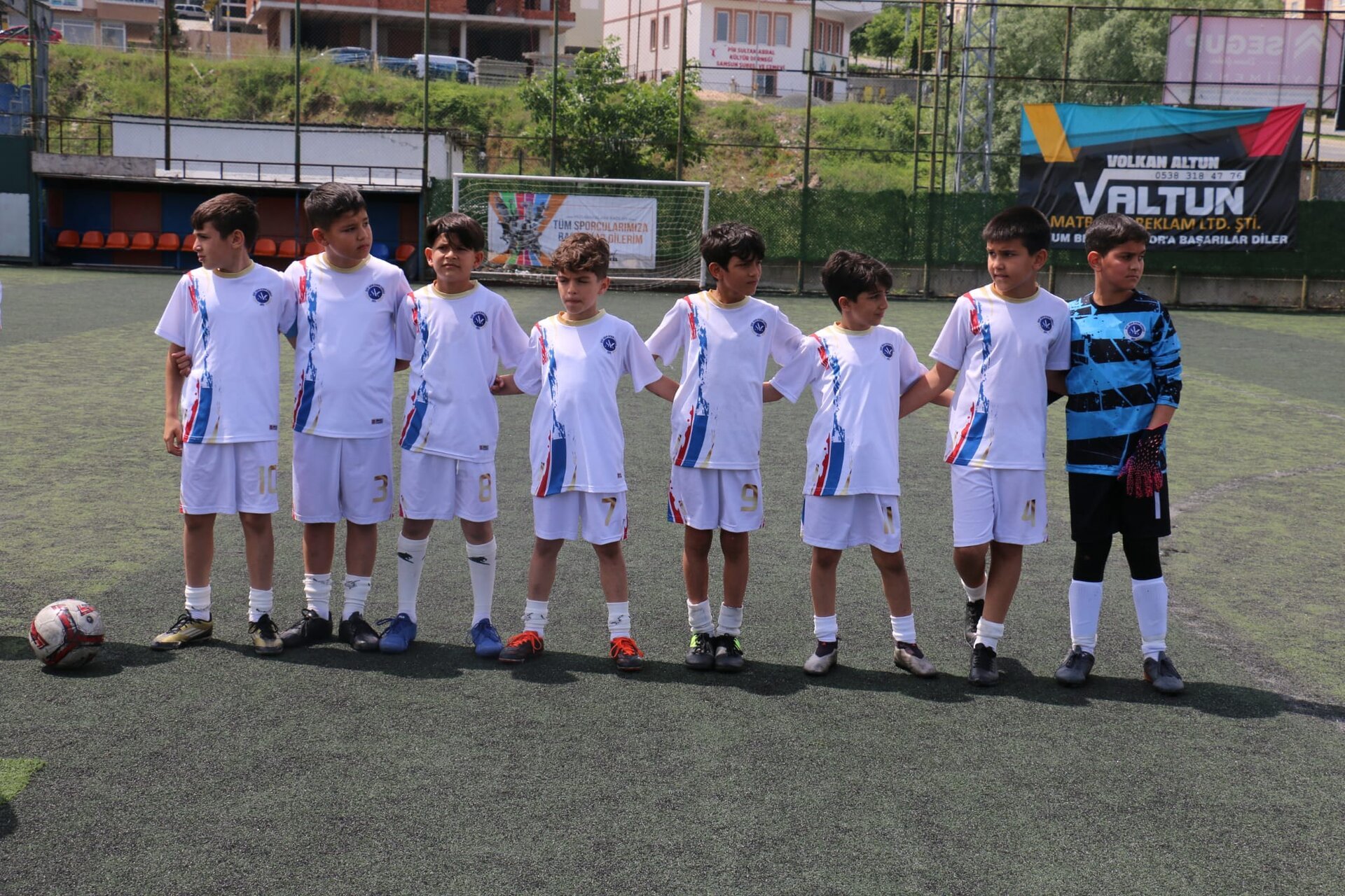 MINIK FUTBOLCULAR SAHADA 6