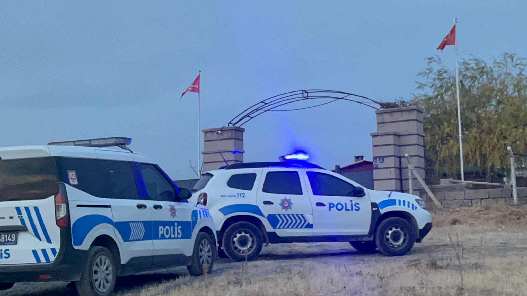 Miras meselesi yüzünden çıkan kavgada 4 akrabasını bıçak