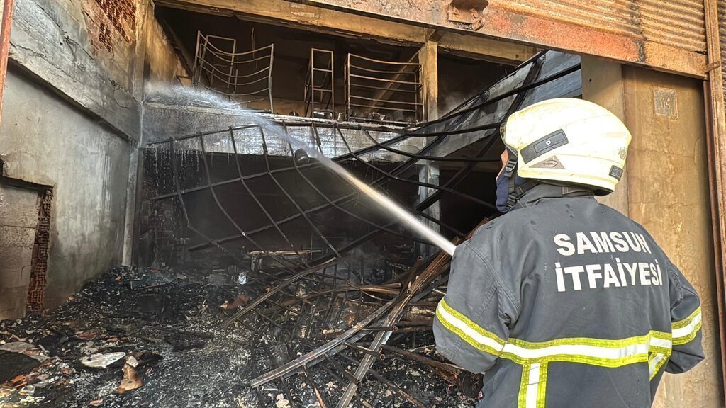 MOBILYA FABRIKASINDA CIKAN YANGIN 3 SAA 441940 130465 scaled