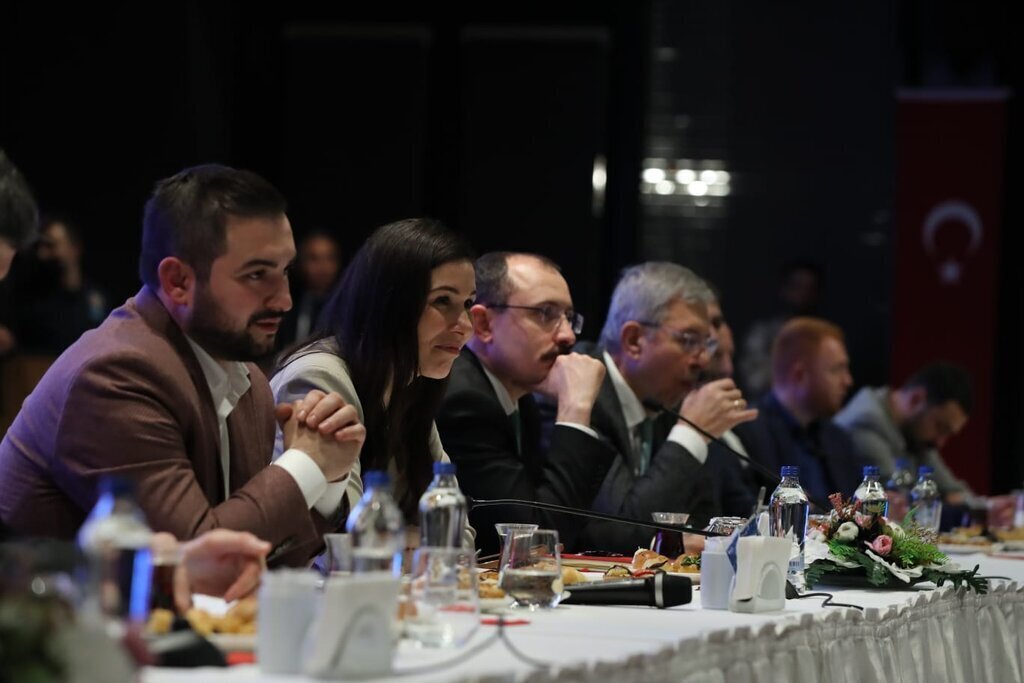 Mucahit Yilmaz AK Parti Genclik Kollari Mufredatini Bu Milletin Degerlerinin Olusturdugu Bir Okul