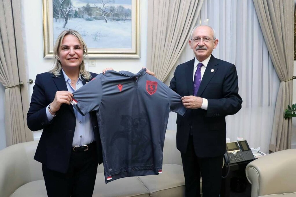 Neslihan Hancioglu CHPnin Genel Sekreteri oldu