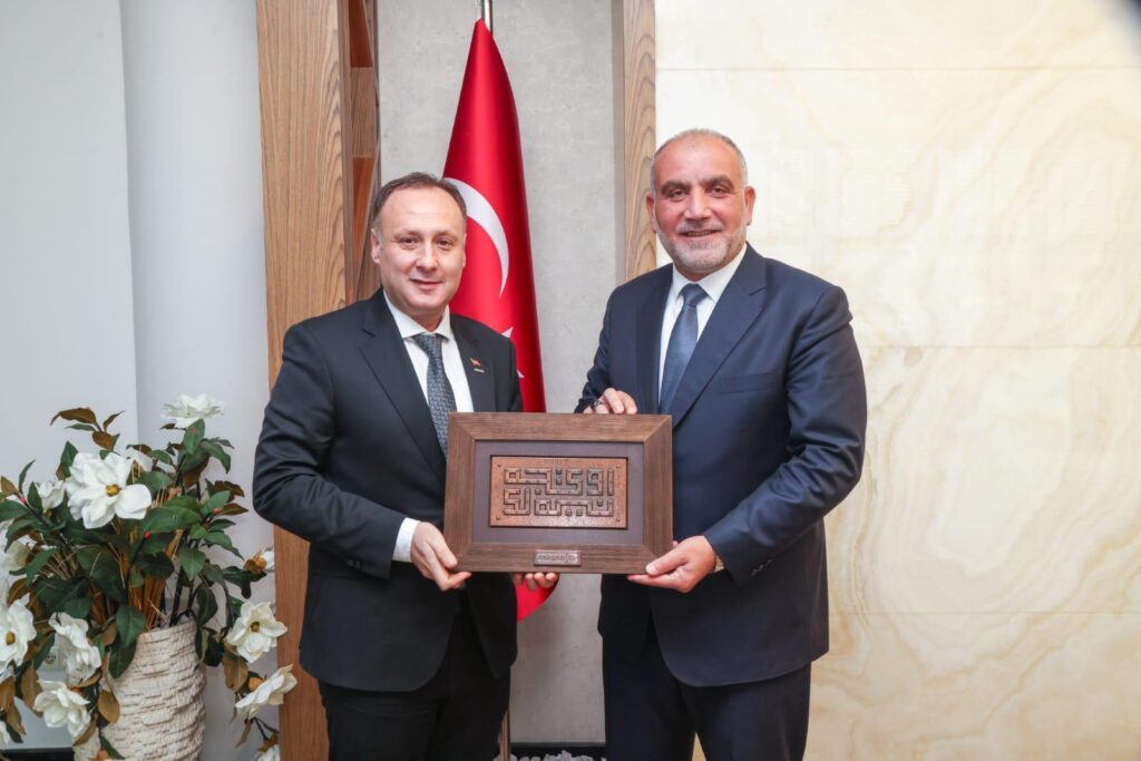 Başkan İbrahim Sandıkçı, “İlçemize yeni yatırımlar kazandırmak için gayretle çalışıyoruz”