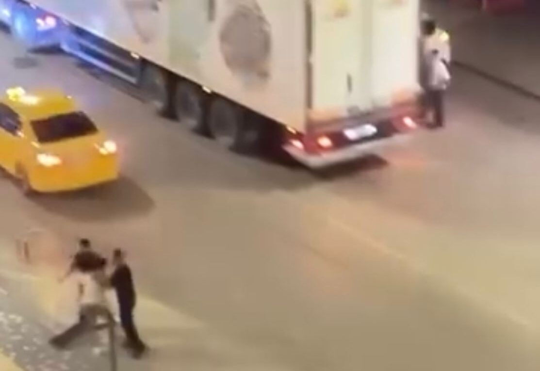 ONCE KADINI DARBEDIP ARDINDAN ARKADASIN 878167 260874 e1756105518571