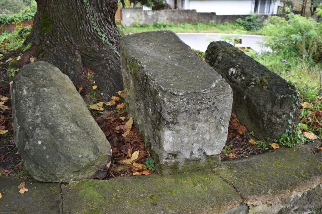 Cami cemaatinin oturağı, Roma dönemine ait 1800 yıllık ‘mil taşı’ çıktı