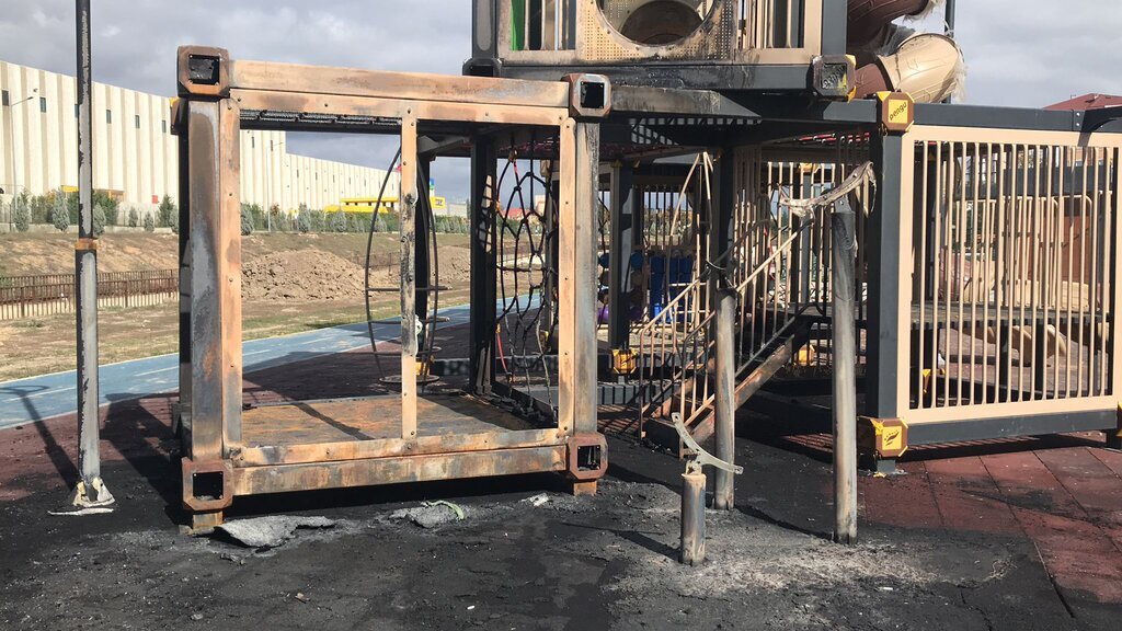 OYUN GRUPLARININ ZARAR GORDUGU YANGIN C 388698 107805