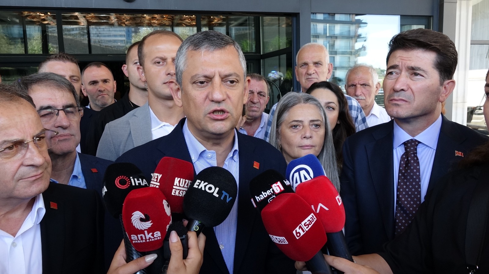 OZGUR OZEL MILLET NE DERSE O OLUR 869058 258041