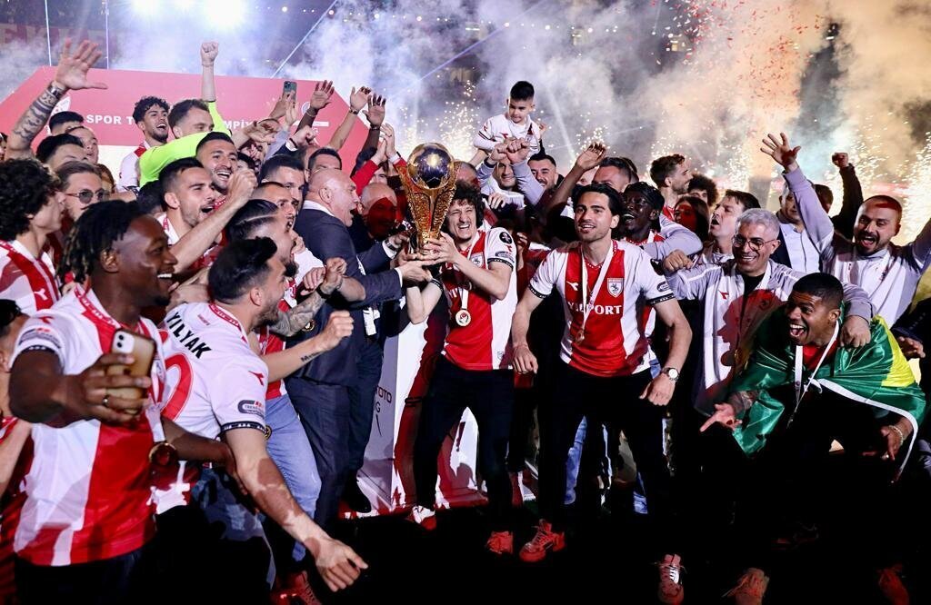 Orhan Kircali Sampiyonluk Coskusuna Ortak Oldu