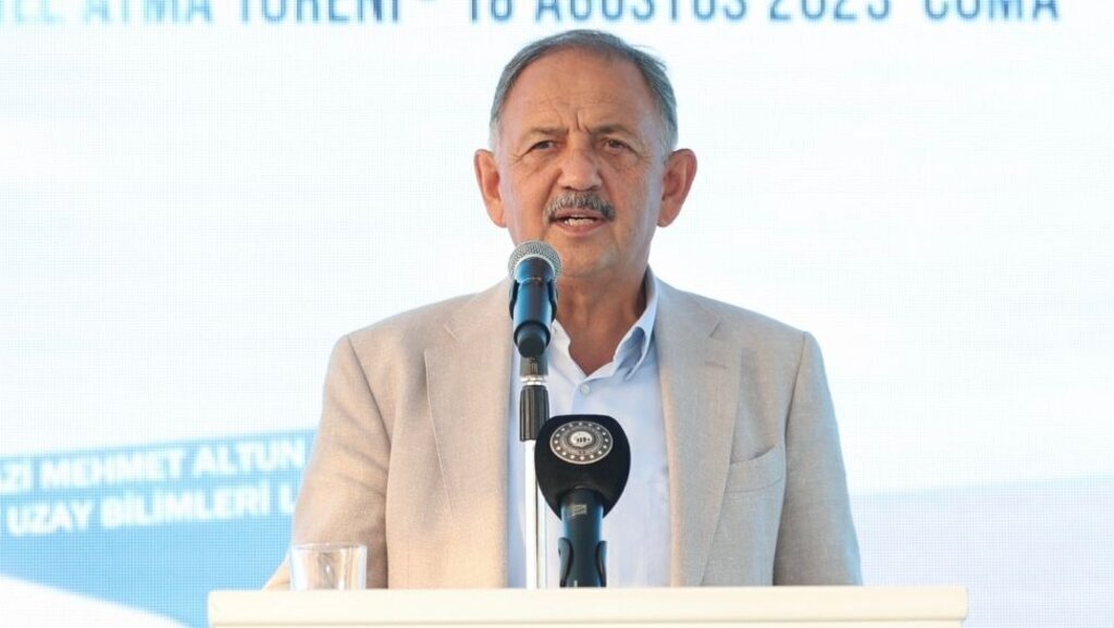 Ozhaseki Turkiye Yuzyili Icin Kitap ve Bilimle Ic Ice Olunmali