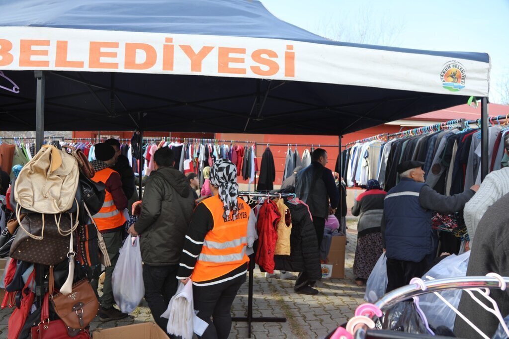 PAYMERIN GEZICI MAGAZASI SARITAS MAHALLESINDE 6