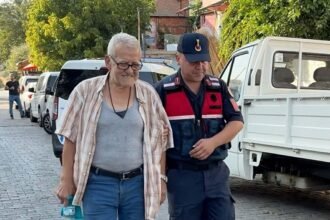 RAPORUM VAR BEN ICIYORUM DEMISTI ITIR 917412 272604 scaled e1758110846510