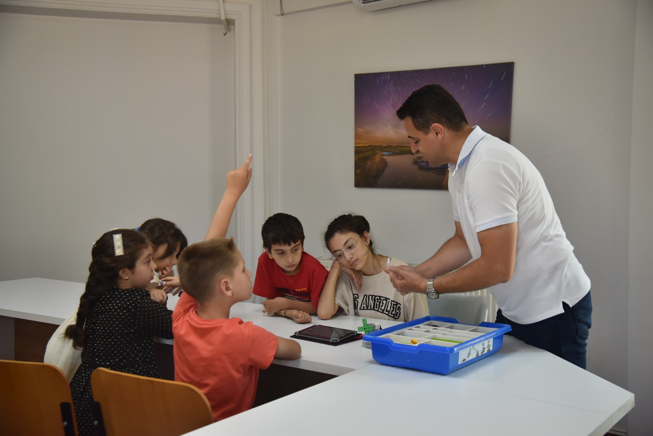 ROBOTIK KODLAMA ATOLYESI ILE TEKNOLOJI DUNYASINA YOLCULUK 3