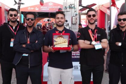 ROKET MOTORU GELISTIREN UNIVERSITE OGREN 925890 275049