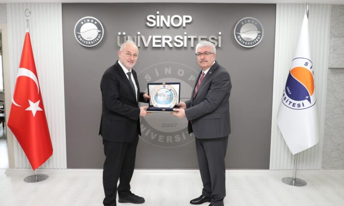 Rektör Ünal’dan Sinop Üniversitesi Rektörü Taşdemir’e Ziyaret