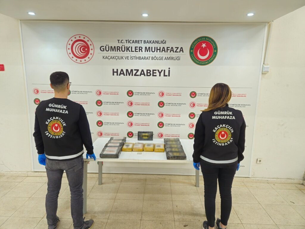 SABIHA GOKCEN HAMZABEYLI VE KAPIKOYDE 415871 122606