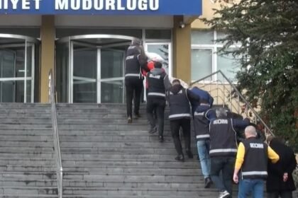 SAHTE RAPOR VE RECETE DUZENLEYIP KANSER 1045541 310270