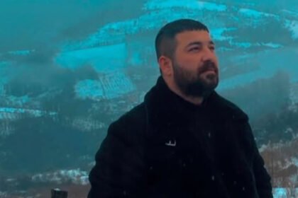 SAMSUNDA BOSANDIGI ESININ KARDESINI OLD 960360 285181 e1760345736266