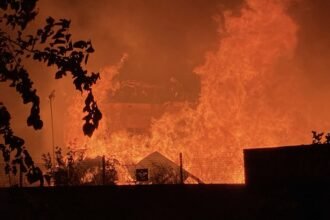 SAMSUNDA KERESTE FABRIKASINDA YANGIN 916626 272363