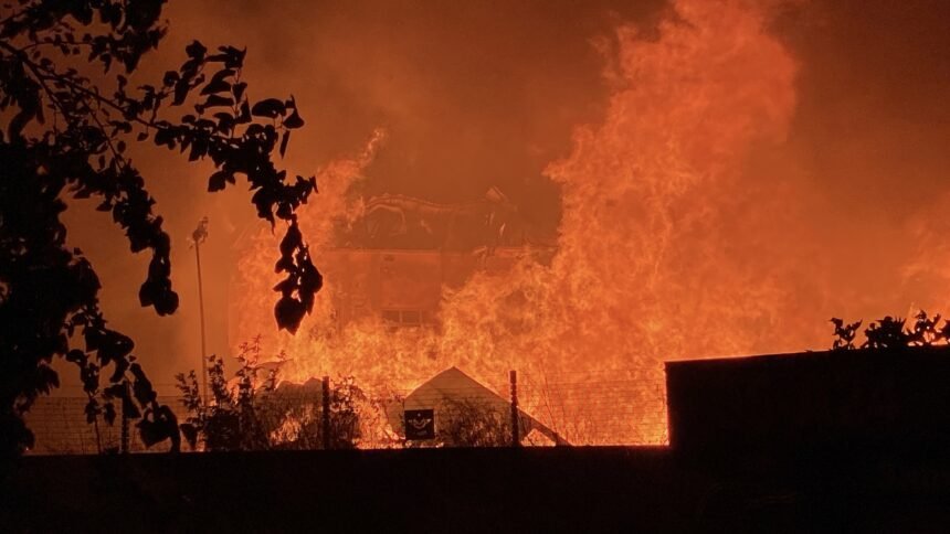 SAMSUNDA KERESTE FABRIKASINDA YANGIN 916626 272363