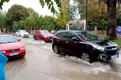 SAMSUNDA SAGANAK ETKILI OLDU 955348 283682