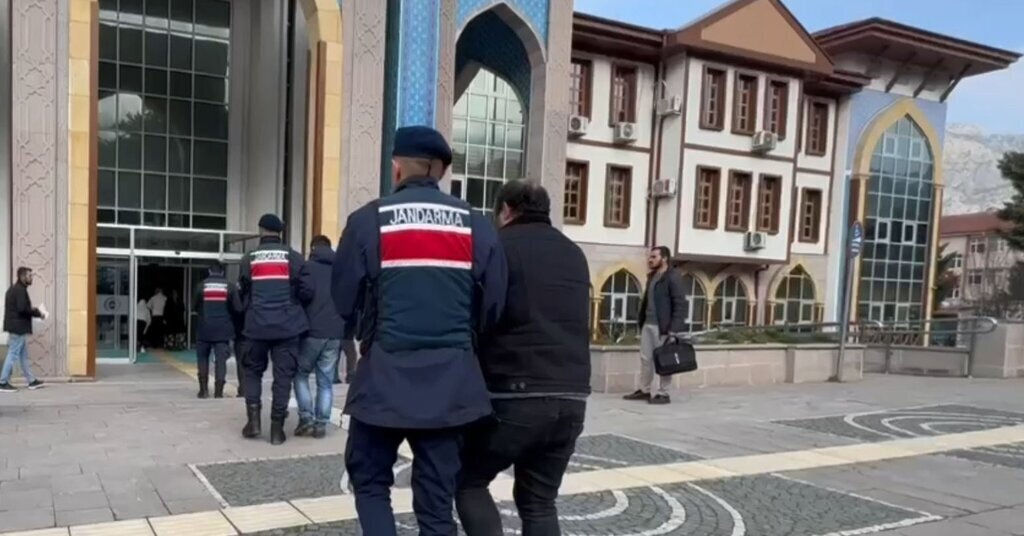 SAMSUNDAN GELIP AMASYADAKI EVDEN HIRSI 537725 159298