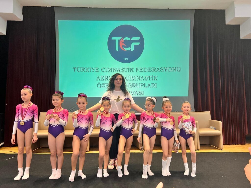 SAMSUNUN MINIK YILDIZLARI TURKIYE 4UNC 451223 133235