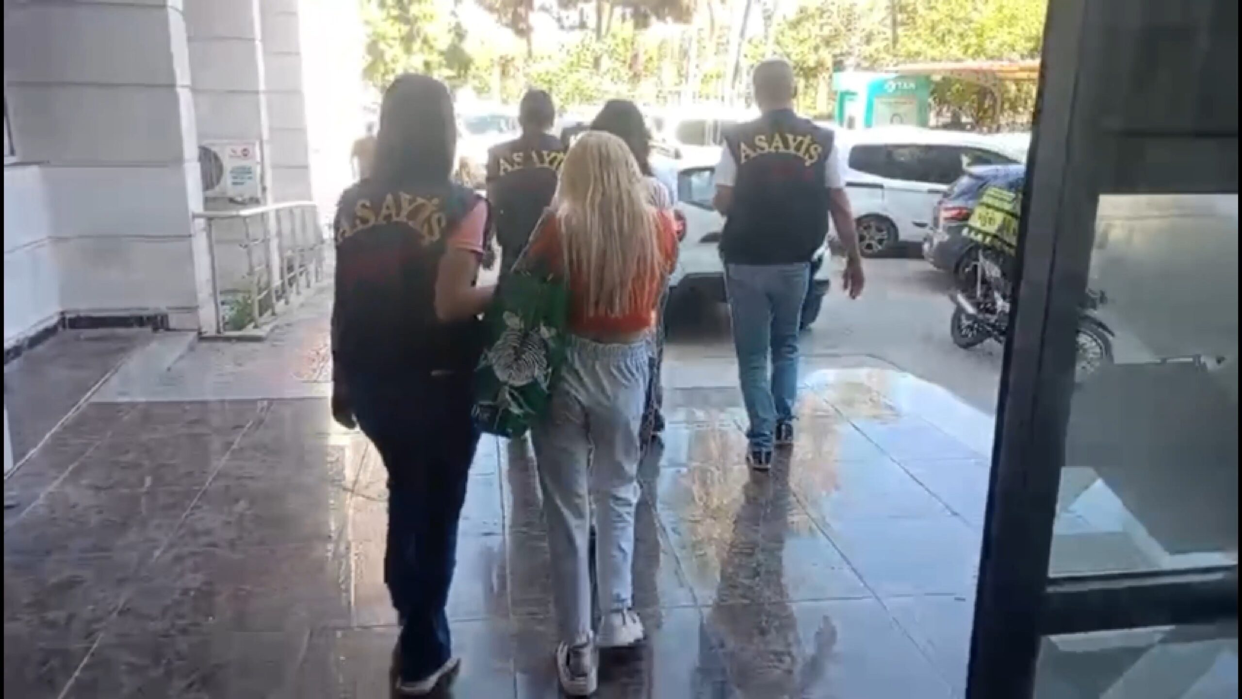 Şehir şehir gezip hırsızlık yapan 3 şüpheli, Mersin'de ya