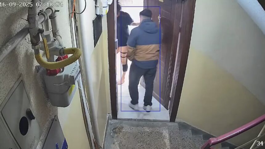 SIPARIS GOTURDUGU KADININ EVINE GIREN KU 917245 272560