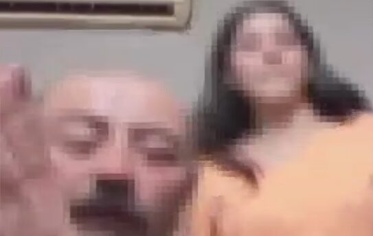 SOSYAL MEDYA YAYININDA KIZINI DANS ETTIR 928206 275696 e1758633332514