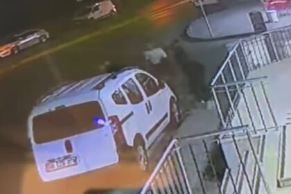 SOSYAL MEDYADA TARTISTIKLARI KISIYI 10 B 931664 276742