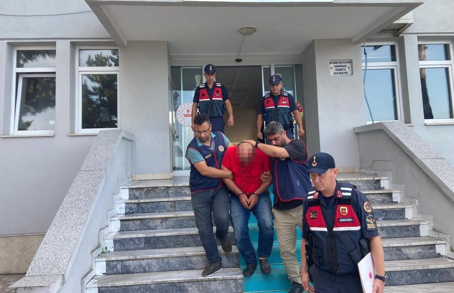 SU BORUSU TARTISMASINDA 2 KARDESI TABA 897770 266750 e1757053940685