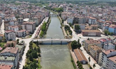 Samsun Büyükşehir Belediyesi Salıpazarı ve Terme ilçelerinde selde yıkılan köprülerin aynısnı yaptı