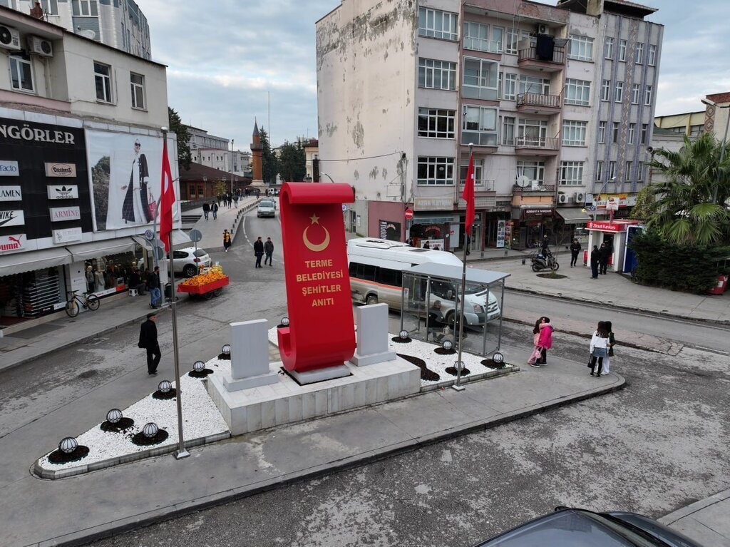 Samsun Termede sehitler icin anit