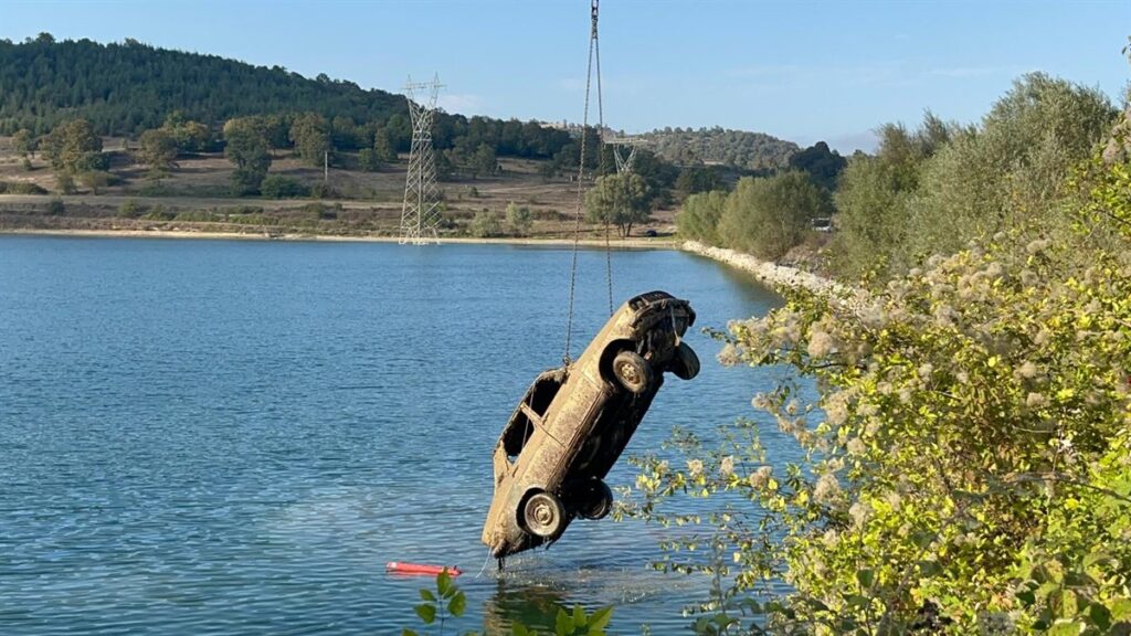 Samsun’da 7 Yıl Önce Çalınan Araç Göletten Çıktı!