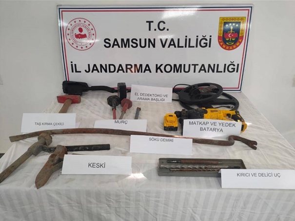 Samsun’da Defineciler Suçüstü Yakalandı!