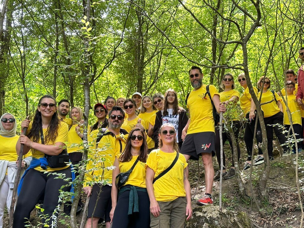 Samsunda doga ile ic ice Endometriozis Farkindaligi etkinligi