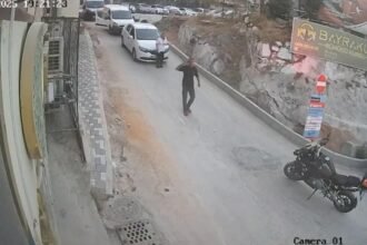 TABANCAYLA ESINI VURUP REHIN ALAN SUPHEL 914931 271831